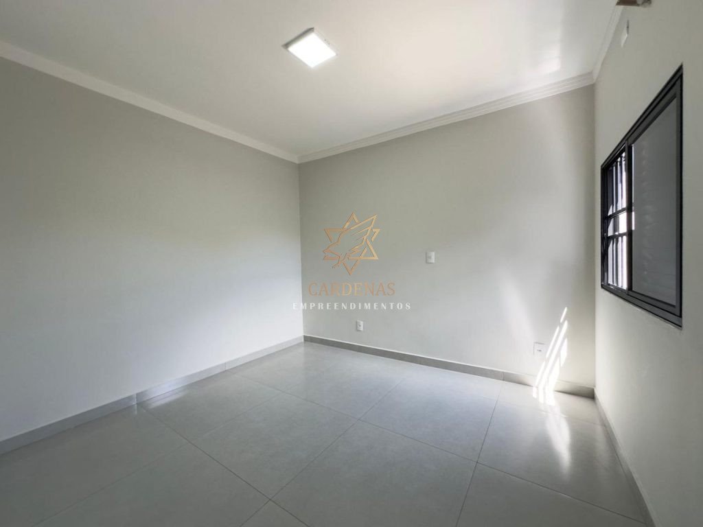 Aluga-se Imóvel Comercial ou Residencial Aluga-se Imóvel Comercial ou Residencial