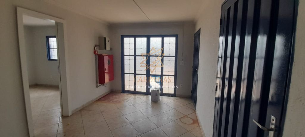 ALUGA-SE SALÃO COMERCIAL – loc 116