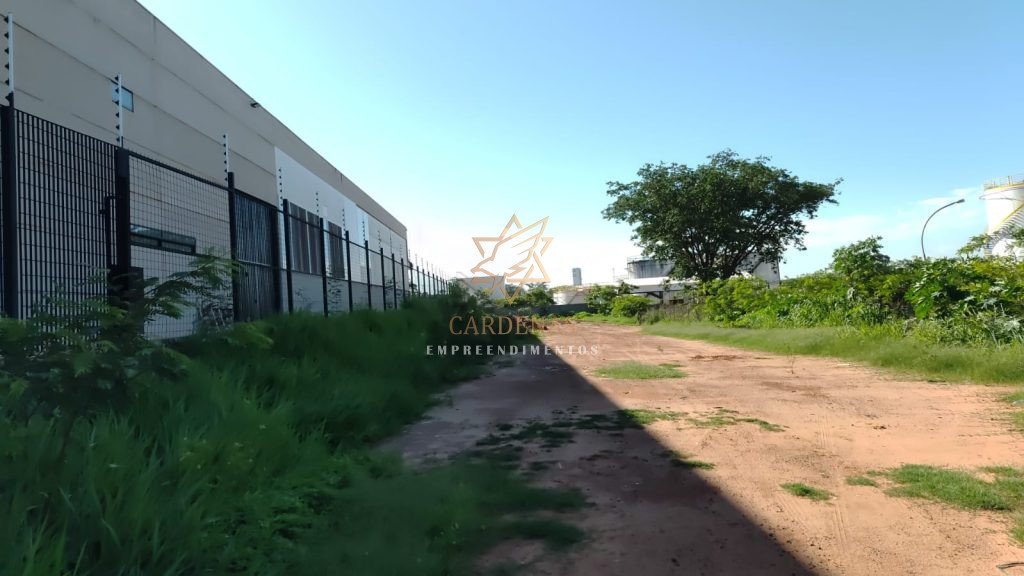 VENDE-SE TERRENO COMERCIAL / INDUSTRIAL – Vend 111