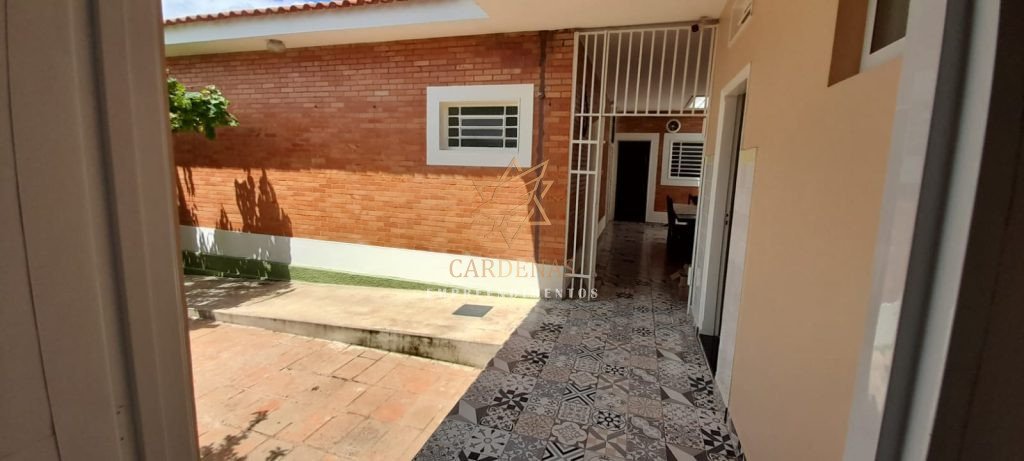 ALUGA-SE CASA COMERCIAL – LOC 115