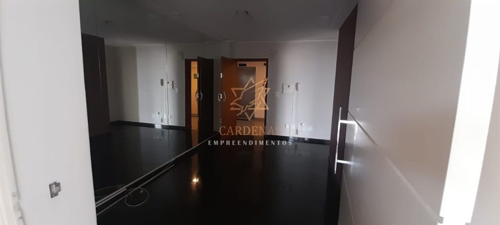 ALUGA-SE SALA COMERCIAL – LOC 116