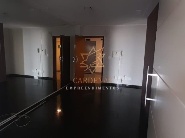 ALUGA-SE SALA COMERCIAL – LOC 116