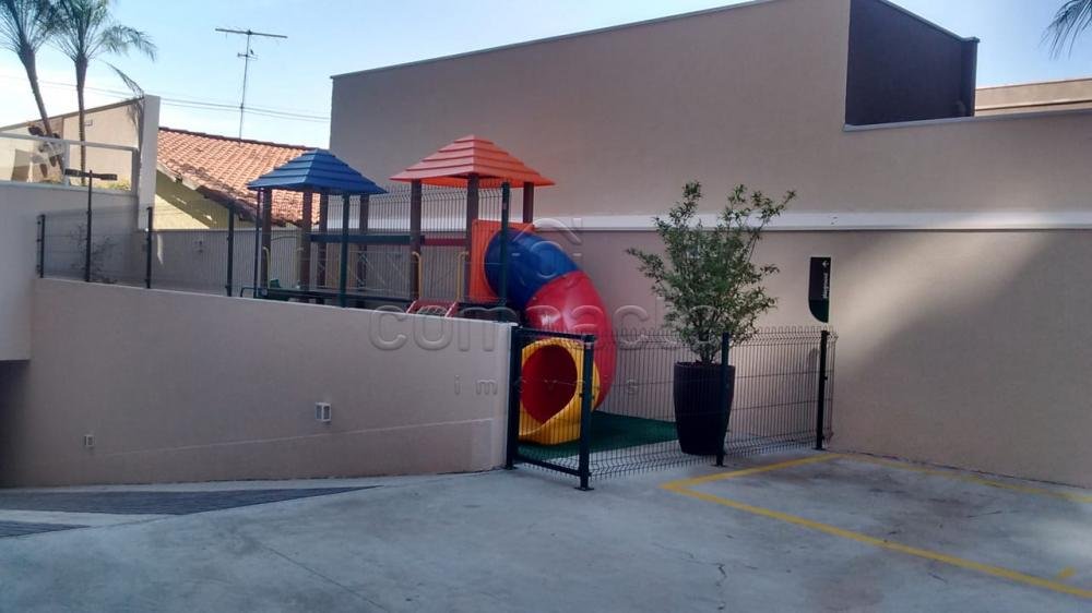 ALUGA-SE APARTAMENTO MOBILIADO – loc 120