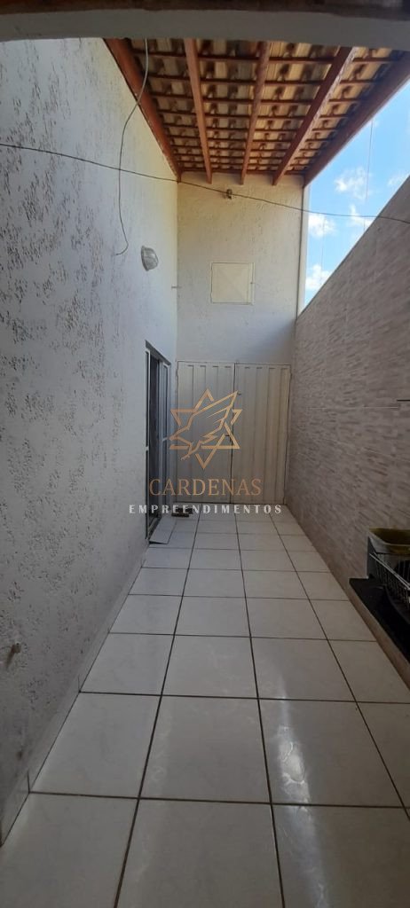 VENDE-SE IMÓVEL RESIDENCIAL – vend 50