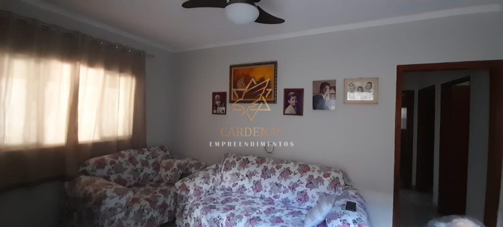 VENDE-SE IMÓVEL RESIDENCIAL – vend 50