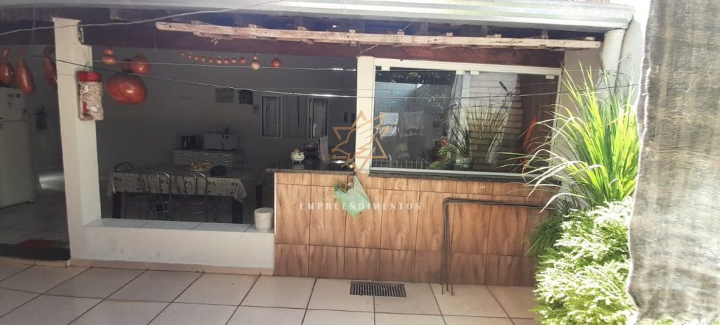 VENDE-SE IMÓVEL RESIDENCIAL – vend 50