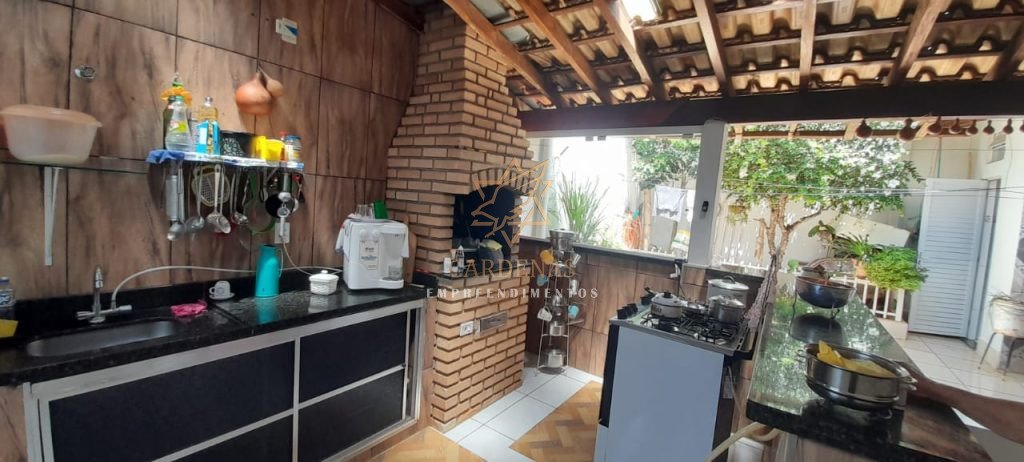 VENDE-SE IMÓVEL RESIDENCIAL – vend 150